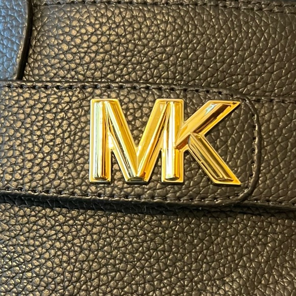 BRAND NEW Michael Kors MK Jilly Flat Ankle Booties - Picture 15 of 16